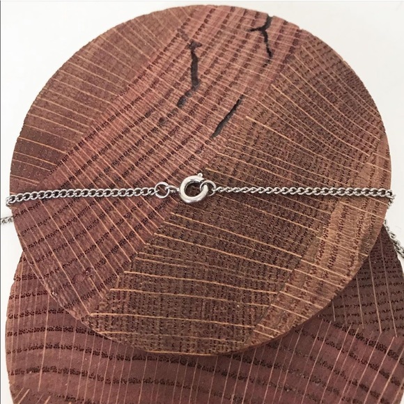 Vintage Silver Floral Locket Necklace - Picture 6 of 6